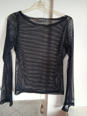 Batik mesh blouse like new, long sleeve, size S