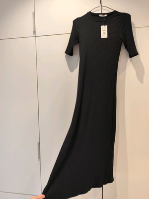 Rib midi dress Stradivarius new with tags, black, slim fit