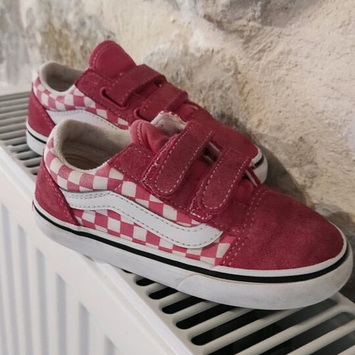 Vans athletic shoes used, size 26.5, suede
