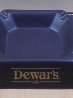 Dewar's scotch whisky διαφημιστικό κεραμικό τασάκι καινούργιο