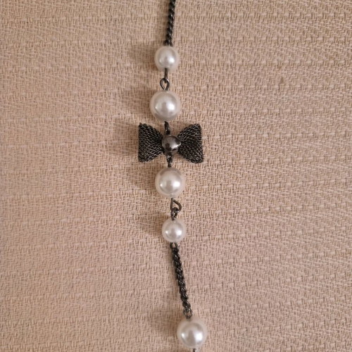 Vintage long necklace with pearls Marks and Spencer like new, black