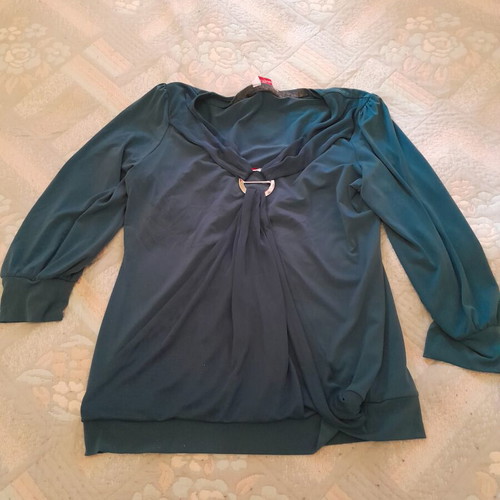 Blouse like new, size L