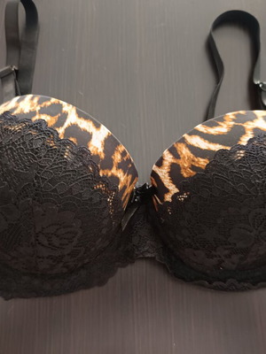 Leopard bra black with tags size 95b European fits 80b new