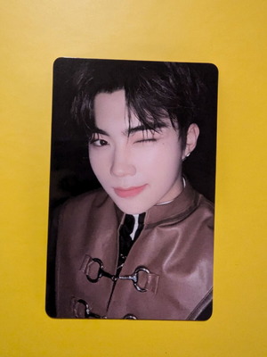 Gunwook photocard from ZEROBASEONE ZB1 authentic