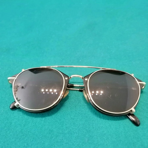 Women's Optical Frame With Clip-On Sunglasses Like New, Black And Gold