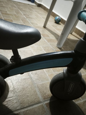 Children's balance bike