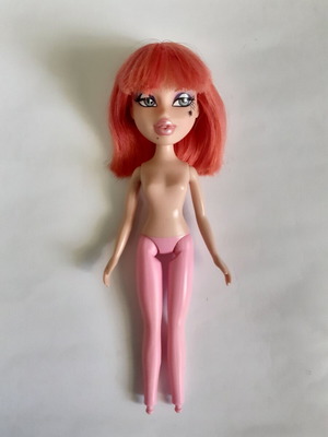 Bratz doll used in very good condition