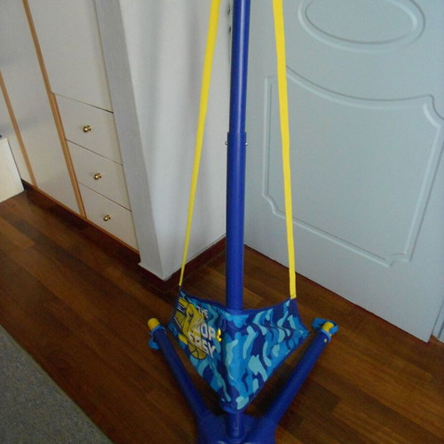 Tarmak children's basketball hoop like new, adjustable up to 1.80m, includes ball