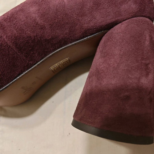 Castaner leather pumps almost like new, burgundy