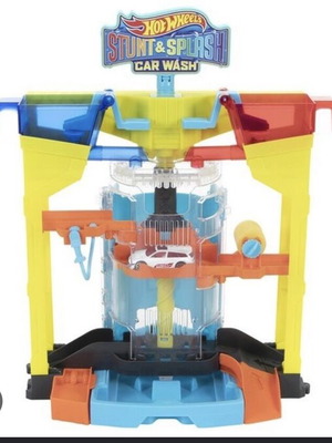 Hot Wheels car wash track like new