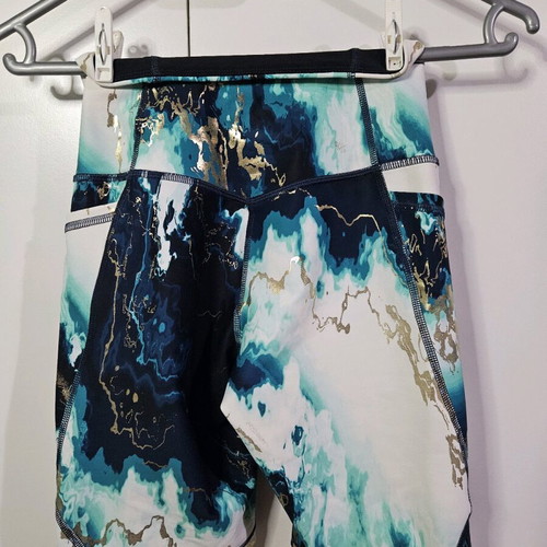 Biker shorts με μαρμάρινο σχέδιο και τσέπες Old Navy σαν καινούργιο