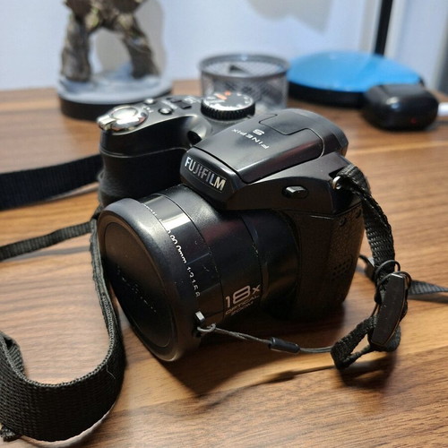 Fujifilm FinePix S2980 like new, fully functional