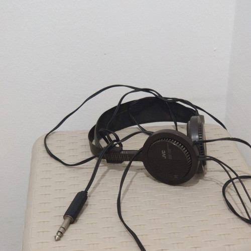 JVC H-505 vintage stereo headphones from the 1980s