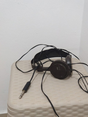 JVC H-505 vintage stereo headphones from the 1980s