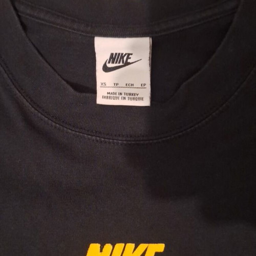 Nike shirt XS, black with orange logo