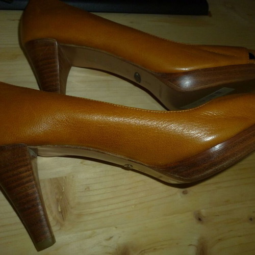 Kalogiropou leather peeptoe shoes new, size 37 light brown-tan