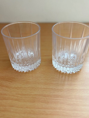 Glasses set of 6 like new