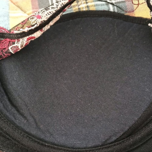 Bra with 90D padding black with embroidered flowers like new