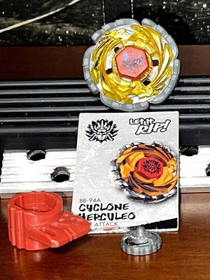 Hasbro Tomy Beyblade Cyclone Herculeo 105F BB-94A Metal Fusion used