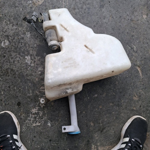Honda s2000 windshield washer water reservoir used