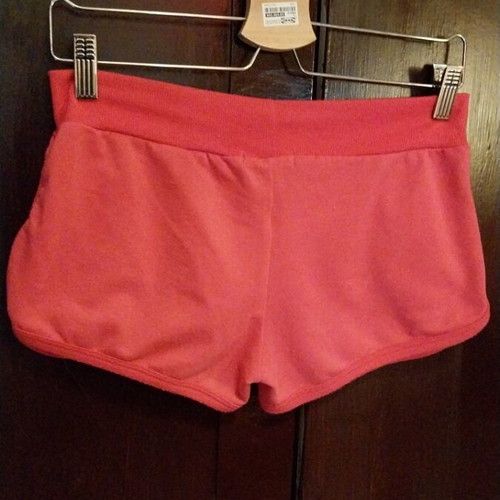 Women's shorts hot pink used, XL