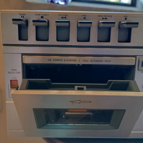 Aiwa AF-3030 Radio Amplifier with Cassette used