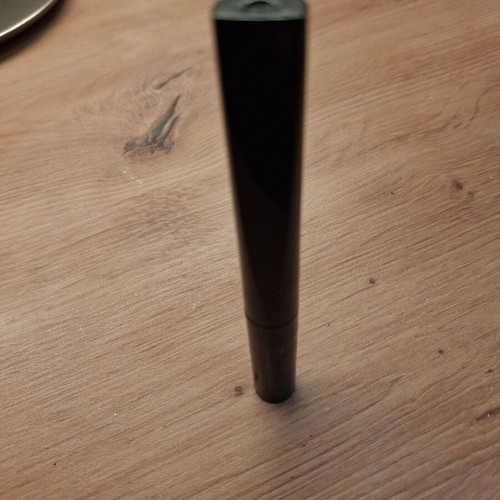 Black liquid eyeliner