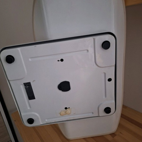 Digital baby scale used in very good condition