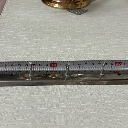 Metal hanger like new