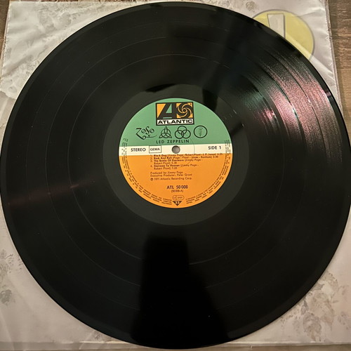 Led Zeppelin vinyl record used, rock genre
