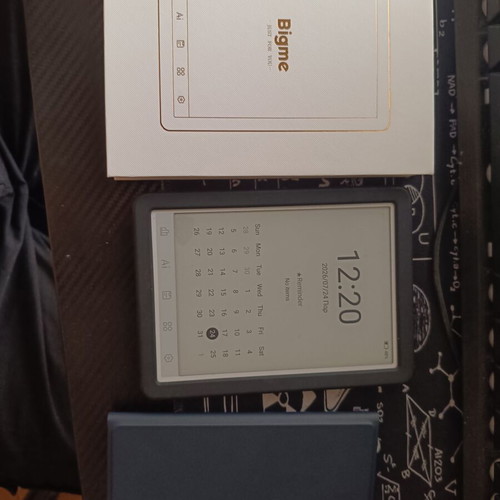 Bigme B6 e-ink tablet like new with two cases and matte screen protector