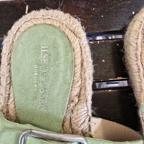 Sandals used, size 37, green slippers