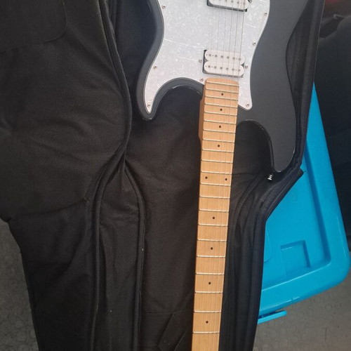 Tenson California Series guitar