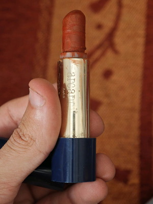 Laboratoires Valdor Vintage lipstick used
