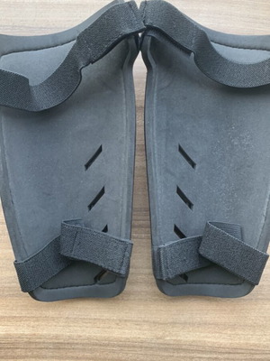 Nike shinguards black used