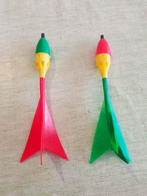 Πύραυλος-παιχνίδι για καψούλια σαν καινούργιο, κλασικό των δεκαετιών '70-'80