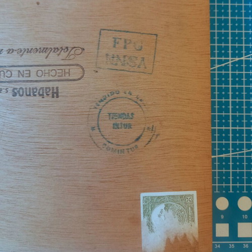 Montecristo Especial Wooden Cigar Box used, for 25 cigars