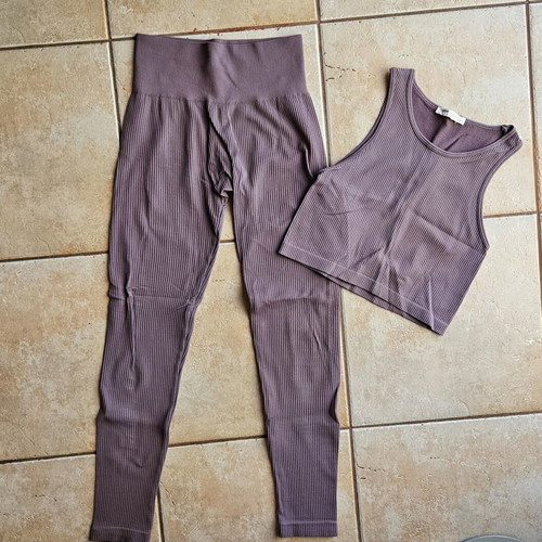 Pull & Bear purple athletic set like new, XS