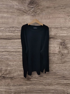 Zara blouse size Large like new, black