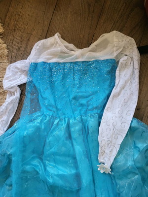 Elsa carnival costume used for girl 6-7 years old