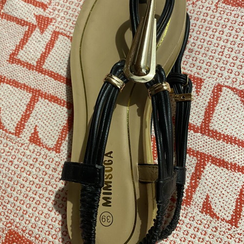 Flat sandals size 39 black like new