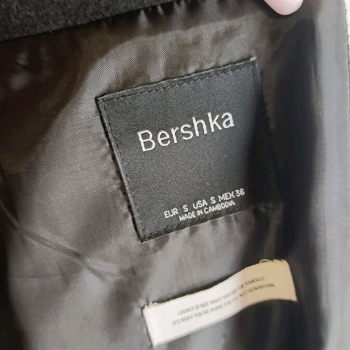 Bershka black coat like new, size S