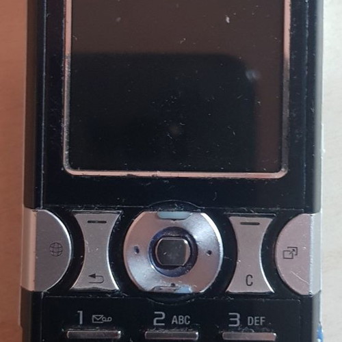 Sony Ericsson K550i used for parts or repair