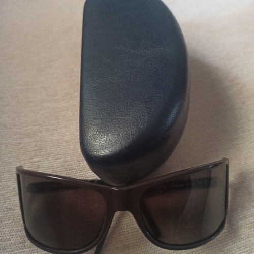 Gianfranco Ferre women's sunglasses like new, black