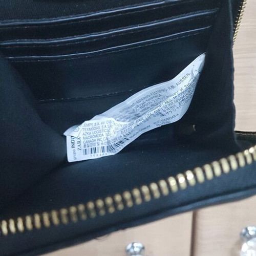 Zara crossbody bag like new, black