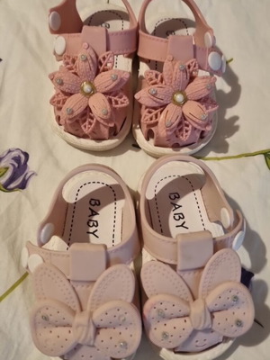 Children's shoes size 17 like new, pack of 2 pairs
