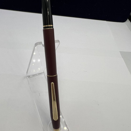 Cross pen bordeaux like new