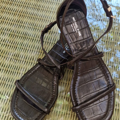 Michael Kors leather sandals size 38.5 like new