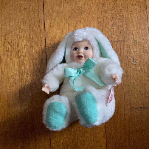 Anne Geddes stuffed bunny collectible 17cm used