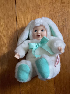 Anne Geddes stuffed bunny collectible 17cm used